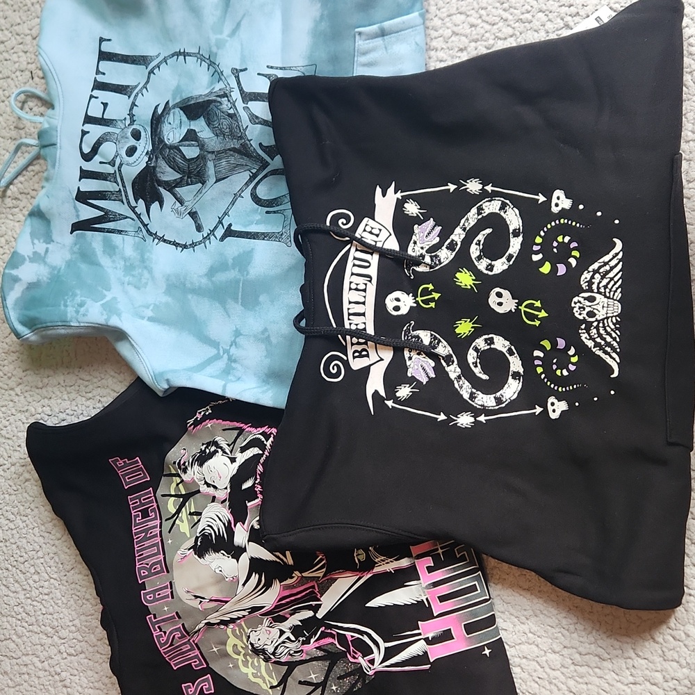 Disney Halloween, Hocus Pocus, Nightmare Before Christmas, And  Beetlejuice XS